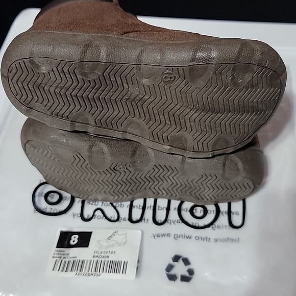 Brown toddler boots - Picture 2 of 3